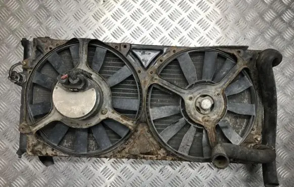 Volkswagen Caddy Radiator cooling fan shroud