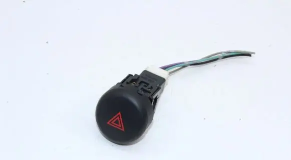 Nissan Juke I F15 Hazard light switch