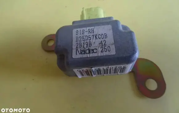 Mazda 323 F Airbag deployment crash/impact sensor B25D57KC0B