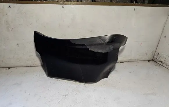 Mitsubishi Pajero Fender trim (molding) MR438734