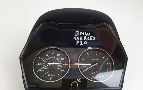 BMW 1 F20 F21 Speedometer (instrument cluster) 9295445