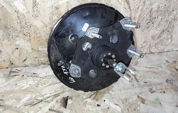 Nissan Juke I F15 Brake booster 460071KA1B
