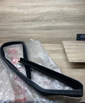 Citroen Evasion Front door rubber seal 9300C7