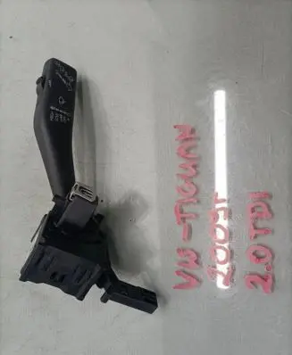 Volkswagen Tiguan Wiper control stalk 1K0953519H
