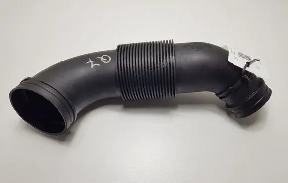 Audi Q7 4L Air intake hose/pipe 7L6129627F