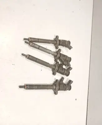 Peugeot 407 Fuel injectors set 0445110297
