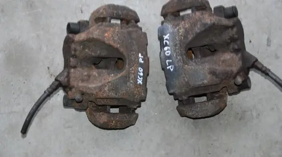 Volvo XC60 Rear brake caliper 163KM