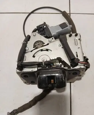 Chrysler Grand Voyager V Tailgate/trunk/boot lock/catch/latch 1120032