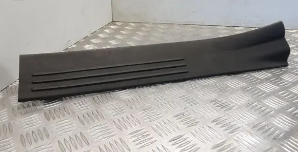 Chrysler Grand Voyager V Front sill trim cover P0ZR36XDVAB 35254634