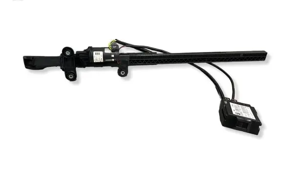 BMW 4 F32 F33 Seat belt adjustment motor 983397 7307916
