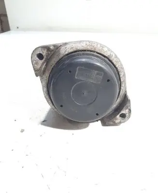 BMW 3 E90 E91 Engine mount bracket 13981112