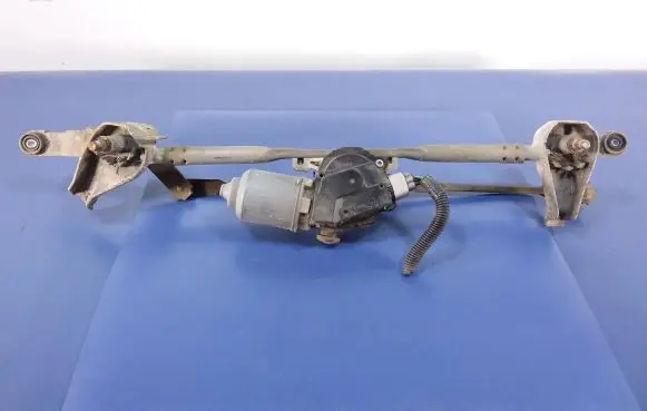 Subaru Forester SH Front wiper linkage and motor 86511SC010