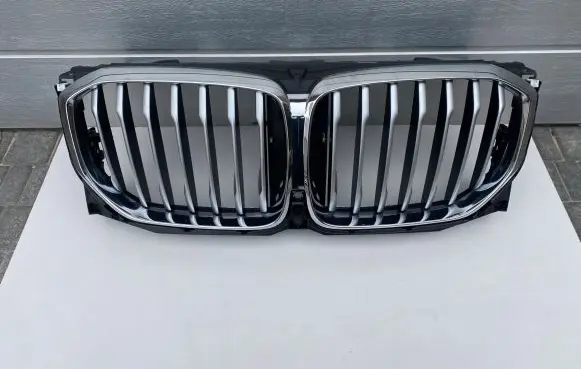 BMW X5 G05 Front bumper upper radiator grill 226775