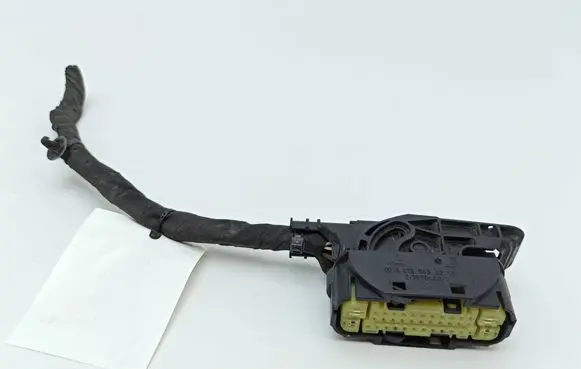 Mercedes-Benz Vito Viano W447 ABS module connector plug A2125453240