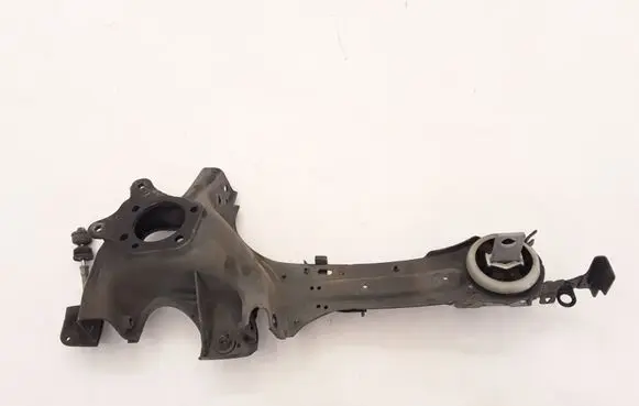 Rear wheel hub spindle/knuckle