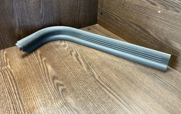 Volvo V50 Front sill trim cover 8641784