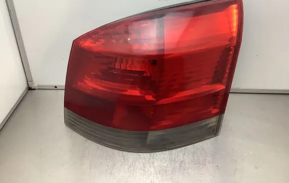 Opel Signum Rear/tail lights 13159862