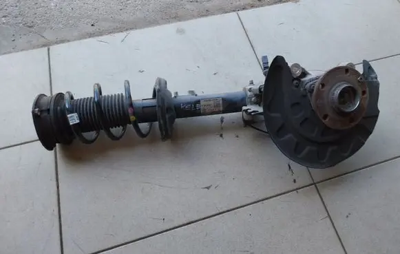 Volkswagen PASSAT B8 Front wheel hub spindle knuckle 3Q0413031BN 5Q0407258C