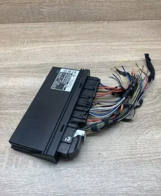 BMW 5 E60 E61 Comfort/convenience module 9136040 5WK49110