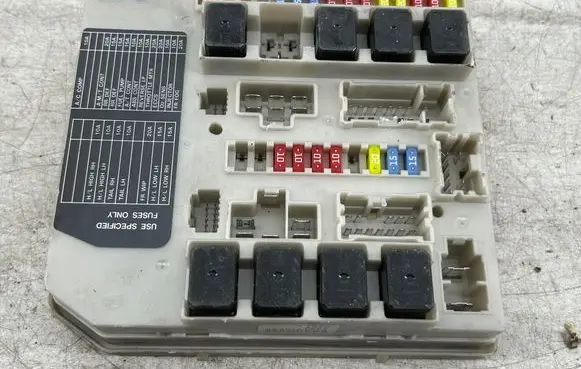 Nissan Note (E11) Fuse box set 284B7AX61A