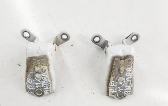 Front door hinge set
