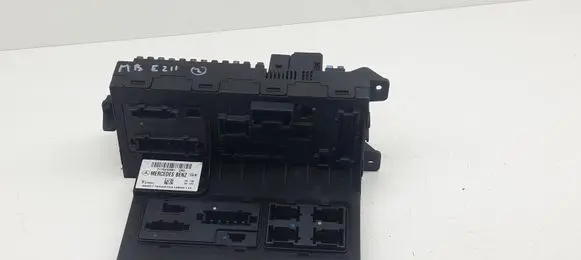 Mercedes-Benz E W211 Comfort/convenience module 2115453901