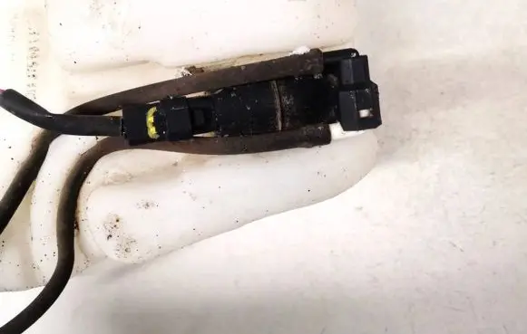 Windscreen/windshield washer pump