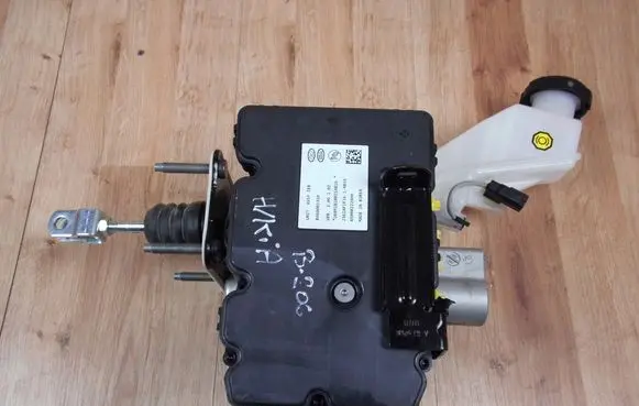 Hyundai Tucson IV NX4 Master brake cylinder 58500CZ100 BA10002310