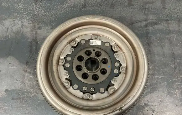 Audi A3 S3 8V Flywheel 06K105266A