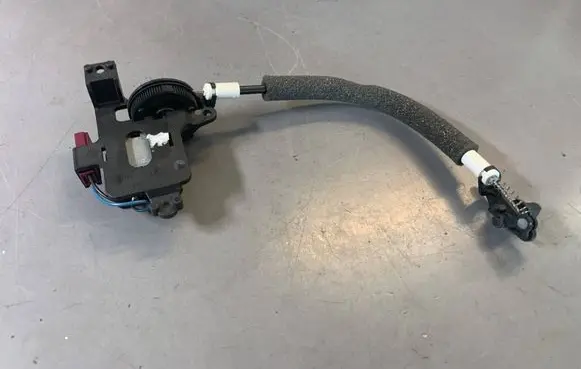 BMW 3 E90 E91 Curtain motor 9918005697