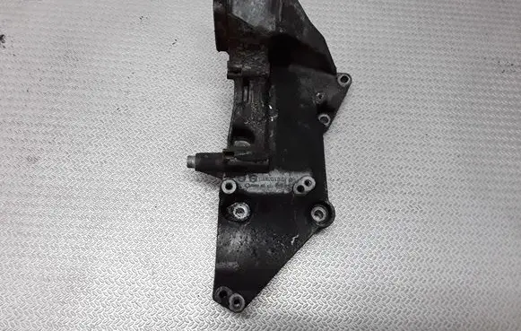 Renault Trafic II (X83) Generator/alternator bracket 8200183234