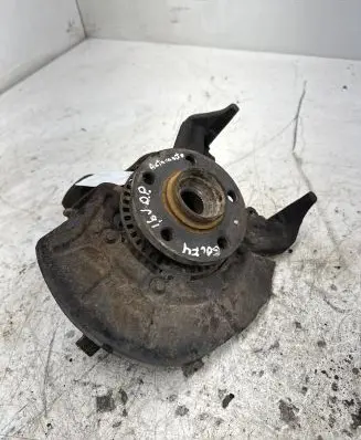 Volkswagen Golf IV Front wheel hub