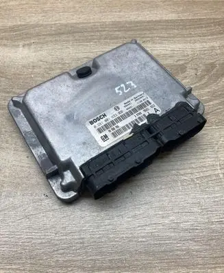 Opel Vectra B Engine control unit/module ECU 90508986 0281001633
