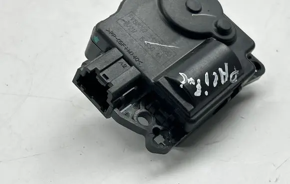 Chrysler Pacifica Air flap motor/actuator FV198002 545250008