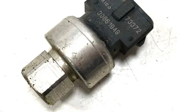 Volvo S80 Air conditioning (A/C) pressure sensor 30661949 73372