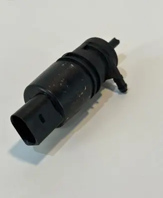 BMW X3 F25 Windscreen/windshield washer pump 7388343