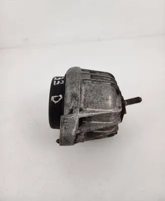 BMW 3 E90 E91 Engine mount bracket 13981112