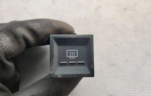Volkswagen Transporter - Caravelle T5 Windscreen/window heater switch 7E0959621