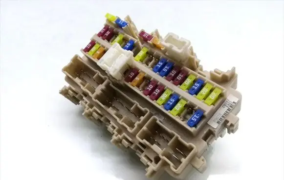 Renault Kadjar Fuse module 8901RC0237
