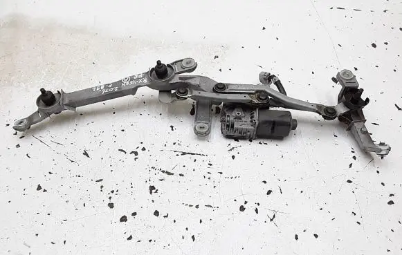 Lexus RX 450H Front wiper linkage 