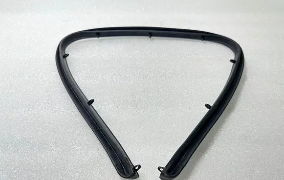 Lexus RX 450H Rubber seal front door (on door) 6789548020 67865 48040