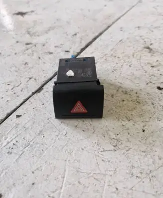 Volkswagen Fox Hazard light switch