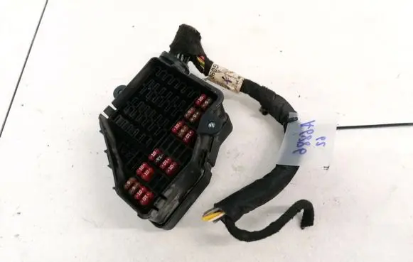 Volkswagen PASSAT B5 Fuse box set