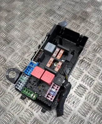 Mercedes-Benz E W213 Fuse box set A2135400200 0131746