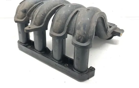 Nissan Note (E11) Intake manifold