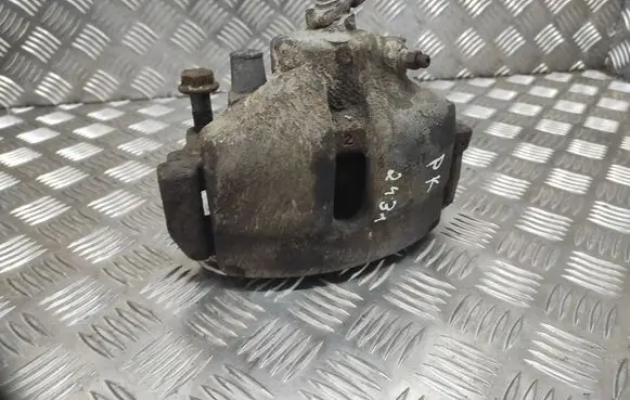 Volkswagen Touran I Front brake caliper