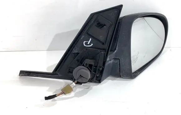 Mitsubishi Colt Front door electric wing mirror 
