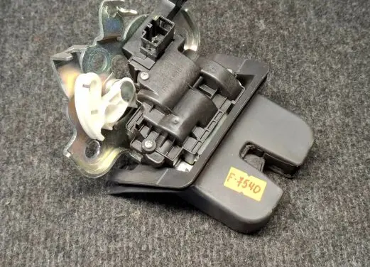 Seat Ibiza V (KJ) Tailgate/trunk/boot lock/catch/latch 5E0827505