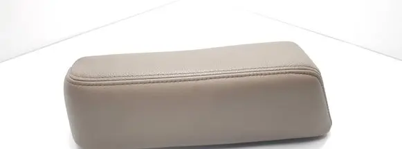 KIA Sorento Rear seat armrest 