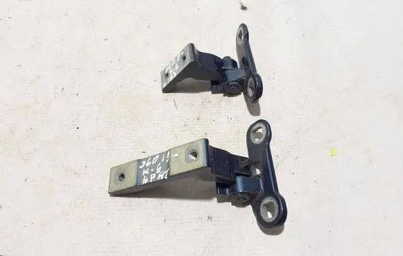 Volvo S60 Rear door upper hinge 31468520